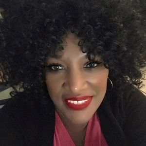 Meet your Posher, Iantha